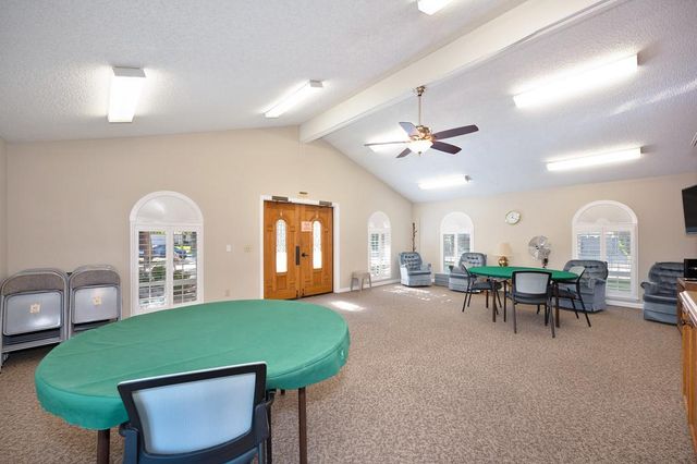 7300 Sunshire Ln, Sacramento, CA 95828