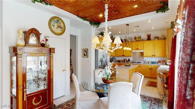 956 Sugar Springs Drive, Las Vegas, NV 89110