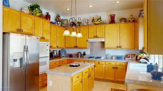 956 Sugar Springs Drive, Las Vegas, NV 89110