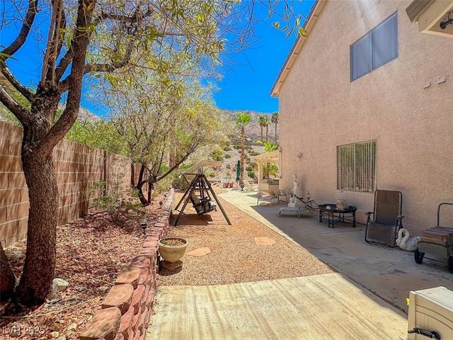 956 Sugar Springs Drive, Las Vegas, NV 89110