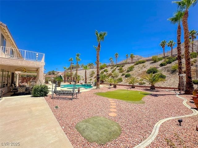 956 Sugar Springs Drive, Las Vegas, NV 89110