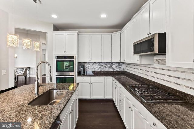 13451 EAGLES REST DR, Leesburg, VA 20176