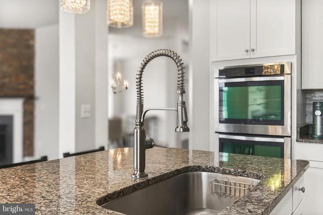 13451 EAGLES REST DR, Leesburg, VA 20176