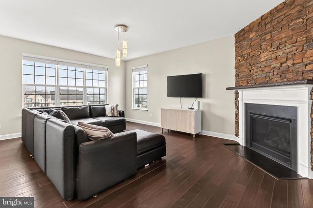 13451 EAGLES REST DR, Leesburg, VA 20176