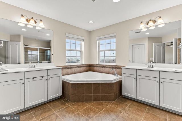 13451 EAGLES REST DR, Leesburg, VA 20176