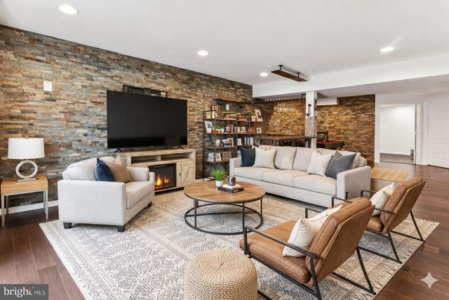 13451 EAGLES REST DR, Leesburg, VA 20176