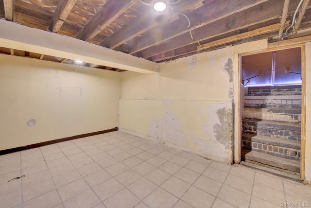 43-44 164th Street, Flushing, NY 11358