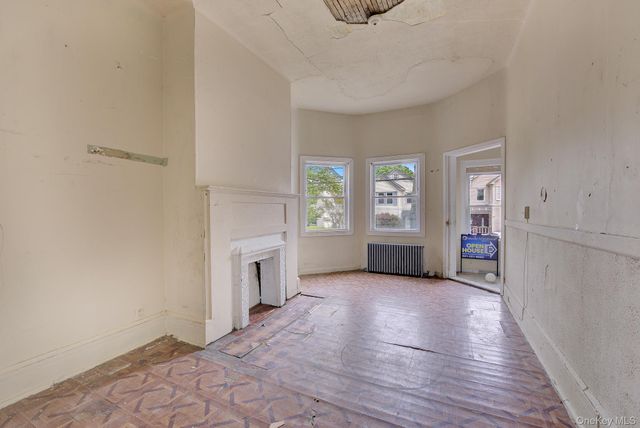 43-44 164th Street, Flushing, NY 11358