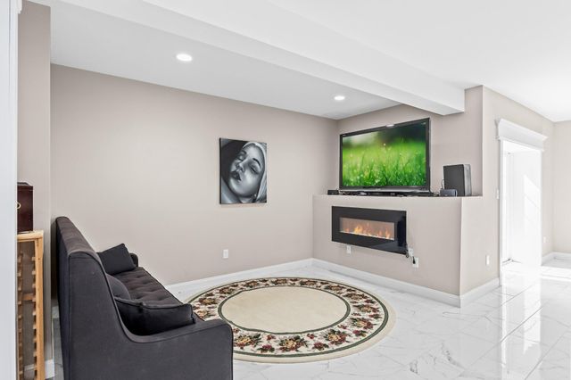 415 OLD YORK RD, Hamilton, NJ 08620