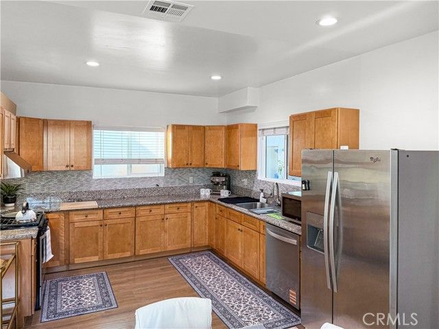 1521 W 37th Place, Los Angeles, CA 90018