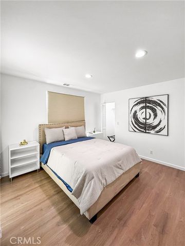 1521 W 37th Place, Los Angeles, CA 90018