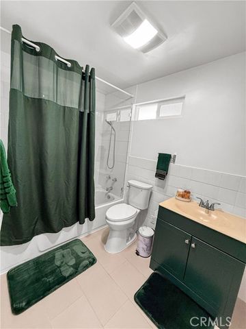 1521 W 37th Place, Los Angeles, CA 90018