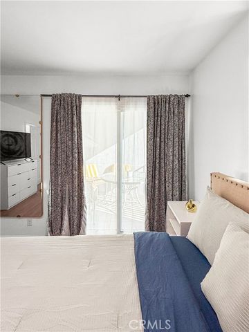 1521 W 37th Place, Los Angeles, CA 90018