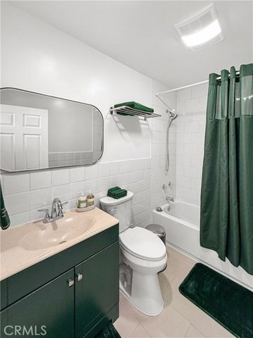 1521 W 37th Place, Los Angeles, CA 90018