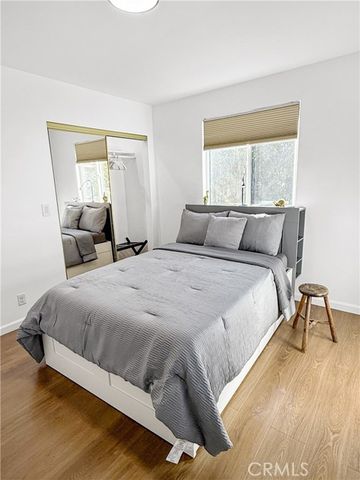 1521 W 37th Place, Los Angeles, CA 90018
