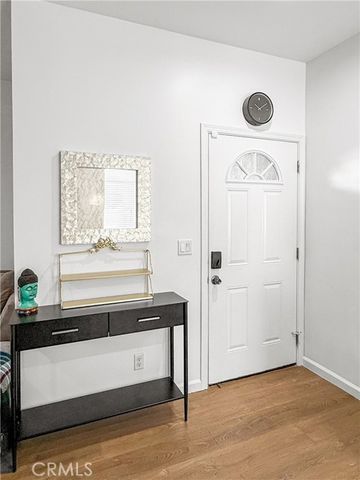 1521 W 37th Place, Los Angeles, CA 90018