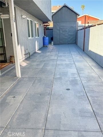 1521 W 37th Place, Los Angeles, CA 90018