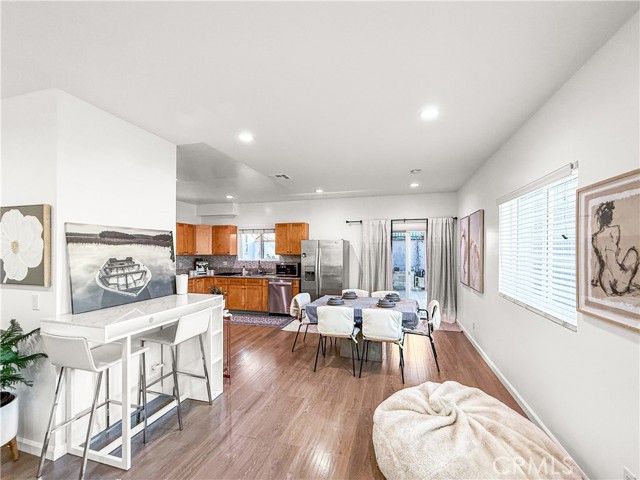 1521 W 37th Place, Los Angeles, CA 90018