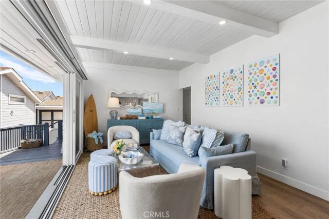 8 Saratoga, Newport Beach, CA 92660