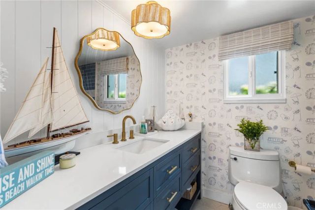 8 Saratoga, Newport Beach, CA 92660