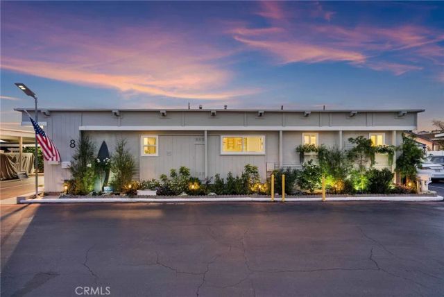 8 Saratoga, Newport Beach, CA 92660