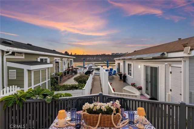 8 Saratoga, Newport Beach, CA 92660