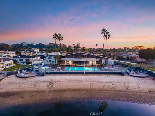 8 Saratoga, Newport Beach, CA 92660