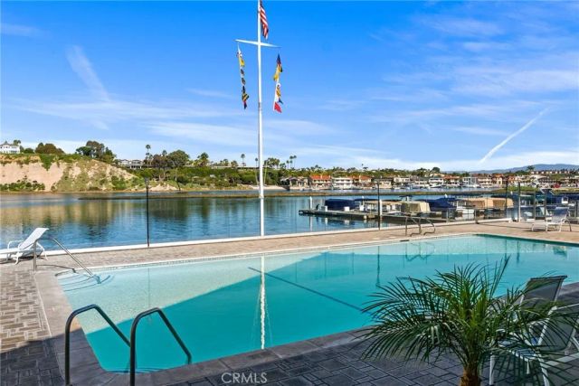 8 Saratoga, Newport Beach, CA 92660