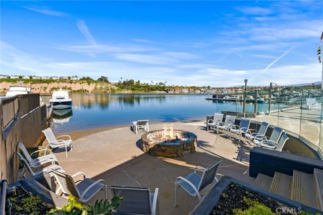 8 Saratoga, Newport Beach, CA 92660