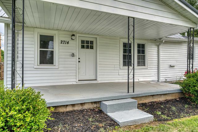 2714 Vann Avenue, Evansville, IN 47714
