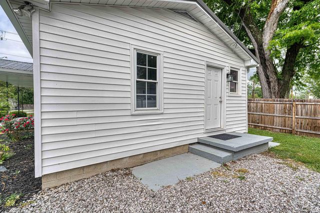 2714 Vann Avenue, Evansville, IN 47714