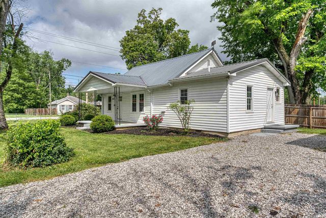 2714 Vann Avenue, Evansville, IN 47714