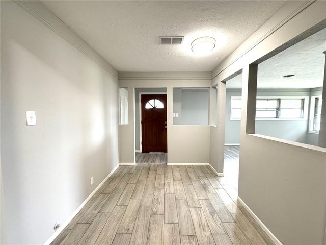 7905 Turquoise Lane, Houston, TX 77055