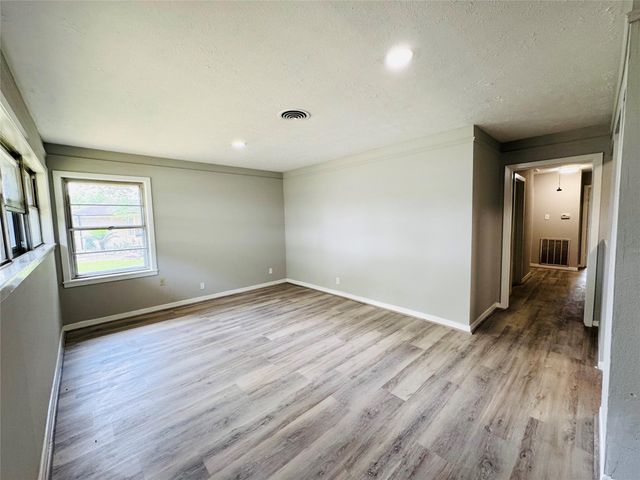 7905 Turquoise Lane, Houston, TX 77055