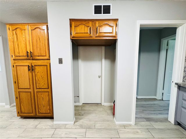 7905 Turquoise Lane, Houston, TX 77055