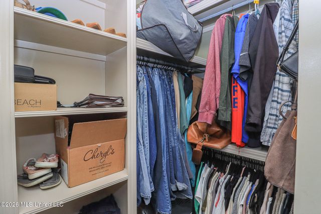 516 Glensview Drive, Brandon, MS 39047