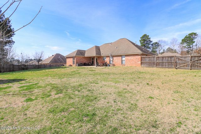 516 Glensview Drive, Brandon, MS 39047