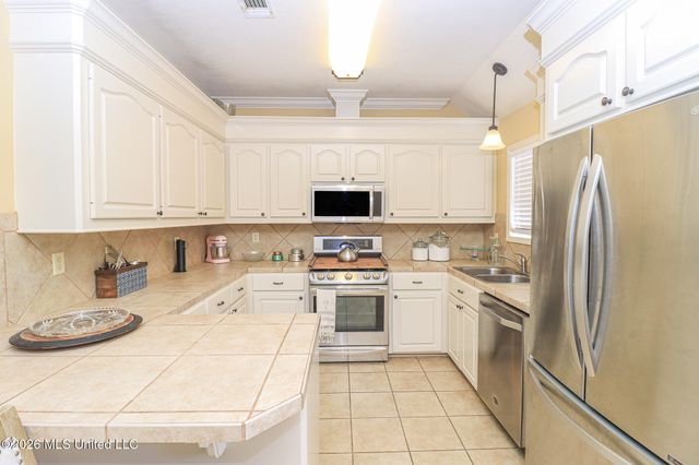 516 Glensview Drive, Brandon, MS 39047