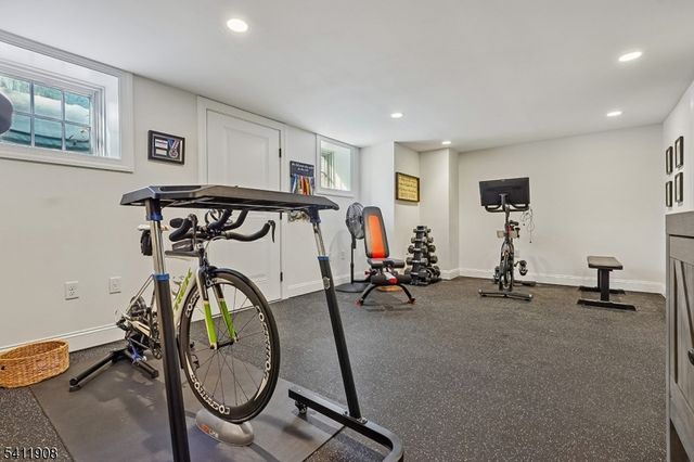 69 ELM ST, Summit City, NJ 07901