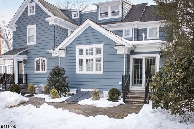 69 ELM ST, Summit City, NJ 07901