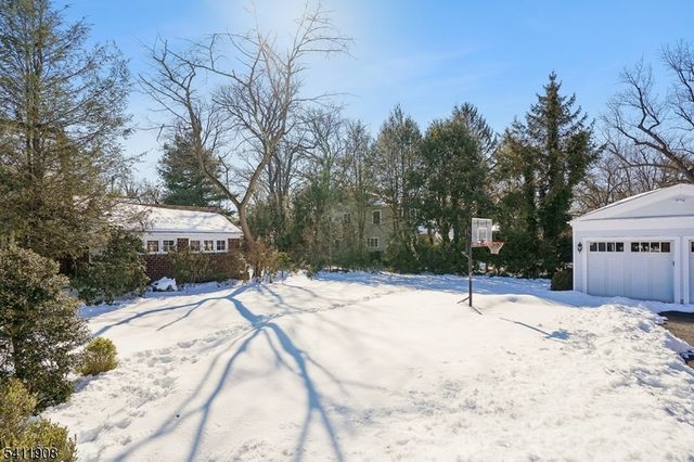 69 ELM ST, Summit City, NJ 07901