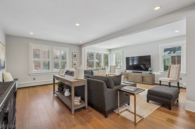 69 ELM ST, Summit City, NJ 07901