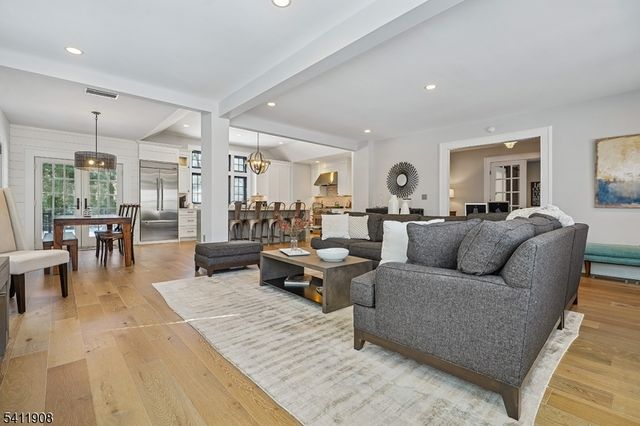 69 ELM ST, Summit City, NJ 07901