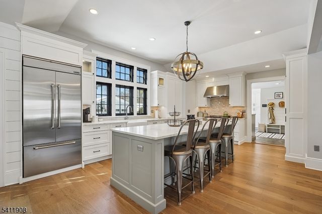 69 ELM ST, Summit City, NJ 07901