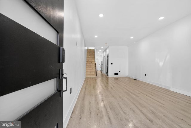 957 MARTIN LUTHER KING JR BLVD, Trenton, NJ 08638