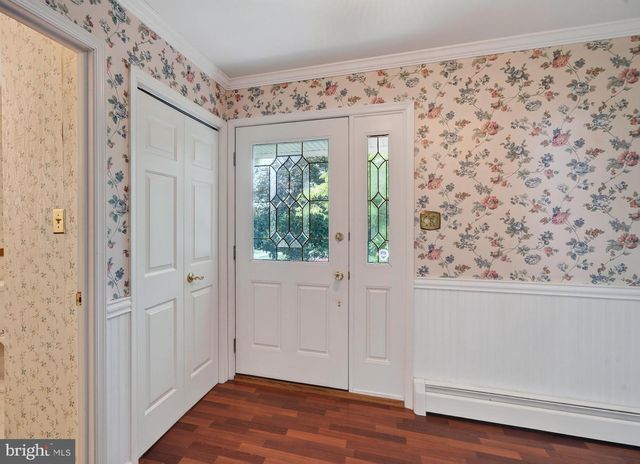 15 CRESTVIEW RD, Phoenixville, PA 19460