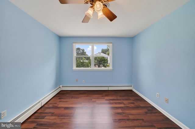 15 CRESTVIEW RD, Phoenixville, PA 19460