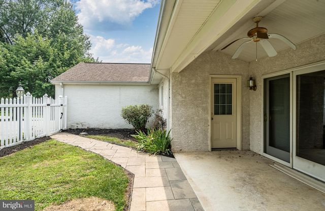15 CRESTVIEW RD, Phoenixville, PA 19460