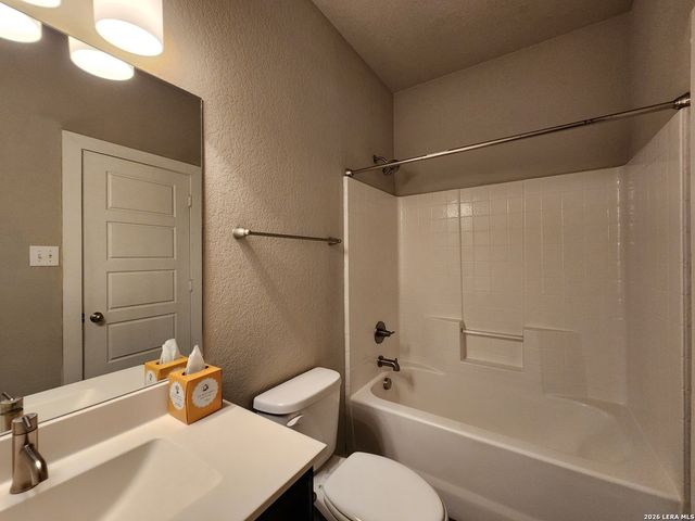 506 Creekside Forest, New Braunfels, TX 78130