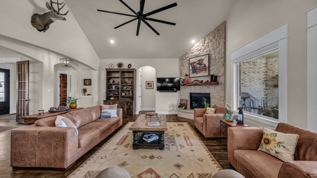 1320 Post Oak Road, Gordon, TX 76453